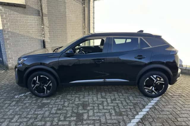 Peugeot 2008 (2024) thumbnail 8