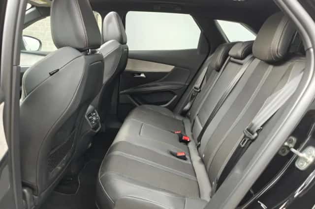 Peugeot 3008 (2023) thumbnail 14