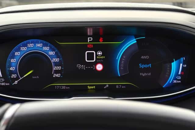 Peugeot 3008 (2023) thumbnail 24