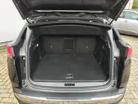 Peugeot 3008 (2023) thumbnail 38