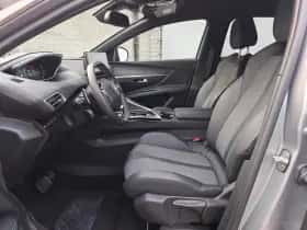 Peugeot 3008 (2024) thumbnail 11