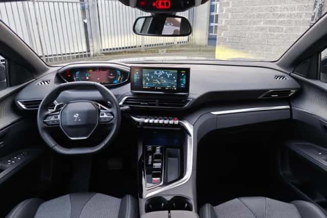 Peugeot 3008 (2024) thumbnail 15