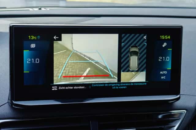 Peugeot 3008 (2024) thumbnail 25