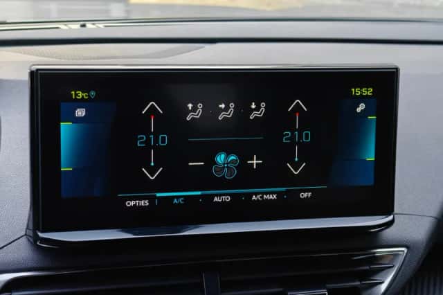 Peugeot 3008 (2024) thumbnail 30