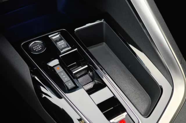 Peugeot 3008 (2024) thumbnail 33