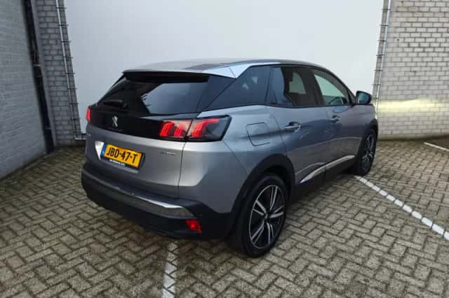 Peugeot 3008 (2024) thumbnail 9