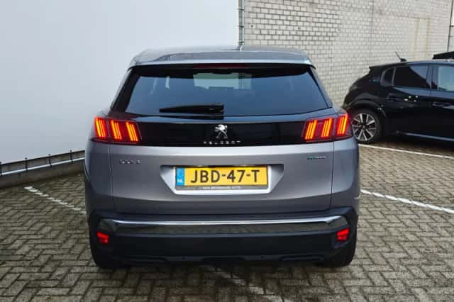 Peugeot 3008 (2024) thumbnail 10