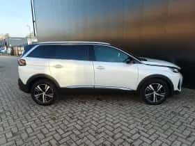 Peugeot 5008 (2023) thumbnail 2
