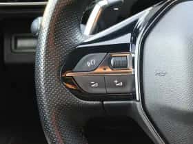 Peugeot 5008 (2023) thumbnail 17