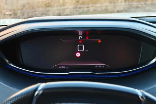 Peugeot 5008 (2023) thumbnail 19