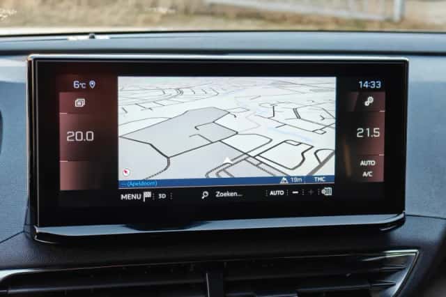 Peugeot 5008 (2023) thumbnail 24