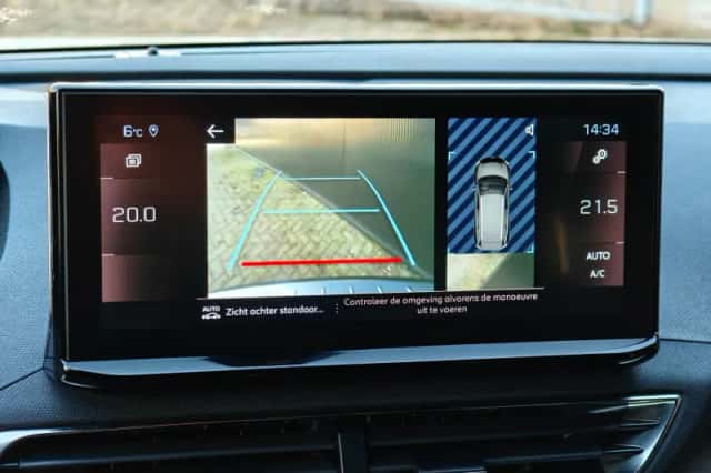 Peugeot 5008 (2023) thumbnail 25