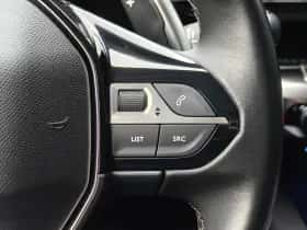 Peugeot 3008 (2021) thumbnail 21