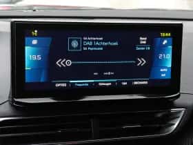 Peugeot 3008 (2021) thumbnail 24