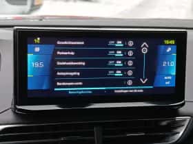 Peugeot 3008 (2021) thumbnail 27