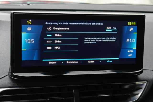 Peugeot 3008 (2021) thumbnail 30