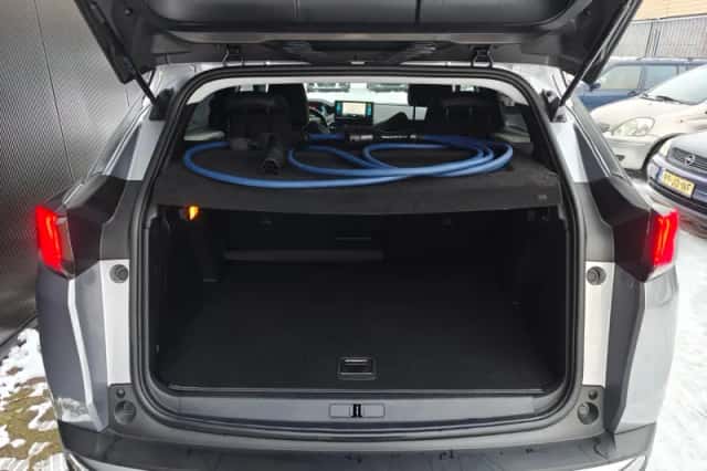 Peugeot 3008 (2021) thumbnail 35