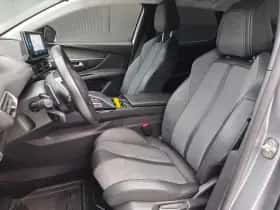 Peugeot 3008 (2021) thumbnail 5