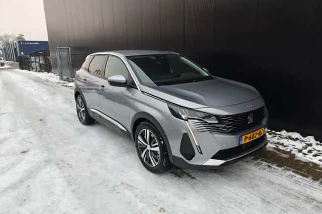 Peugeot 3008 (2021) thumbnail 7
