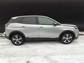 Peugeot 3008 (2021) thumbnail 8