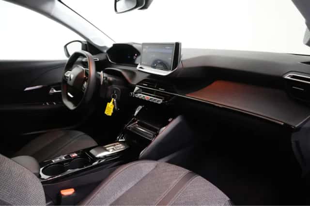Peugeot 208 (2025) thumbnail 8