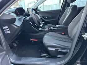 Peugeot 2008 (2021) thumbnail 11
