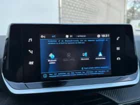 Peugeot 2008 (2021) thumbnail 13