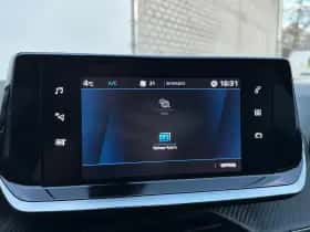 Peugeot 2008 (2021) thumbnail 17
