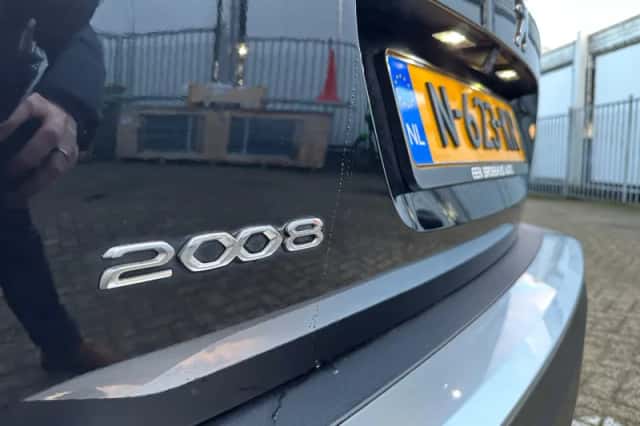 Peugeot 2008 (2021) thumbnail 19