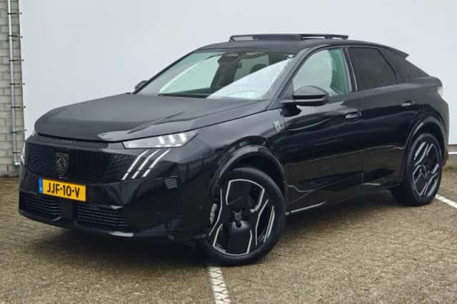 Peugeot e-3008 (2025) thumbnail 1