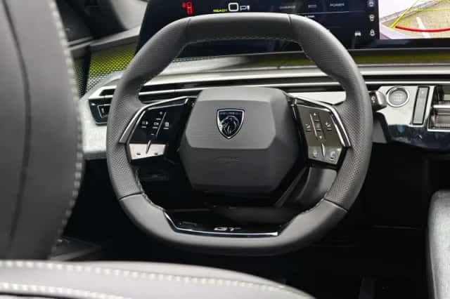 Peugeot e-3008 (2025) thumbnail 16