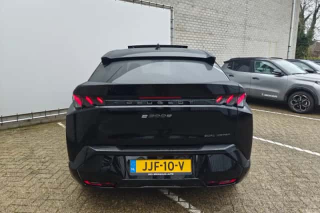 Peugeot e-3008 (2025) thumbnail 10