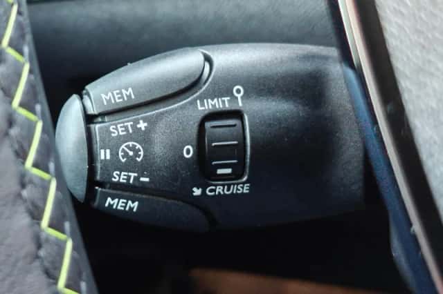 Peugeot 208 (2024) thumbnail 25