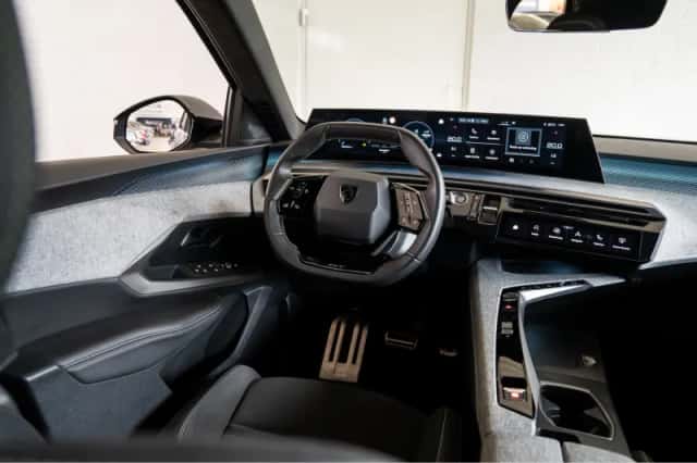 Peugeot 3008 (2025) thumbnail 3