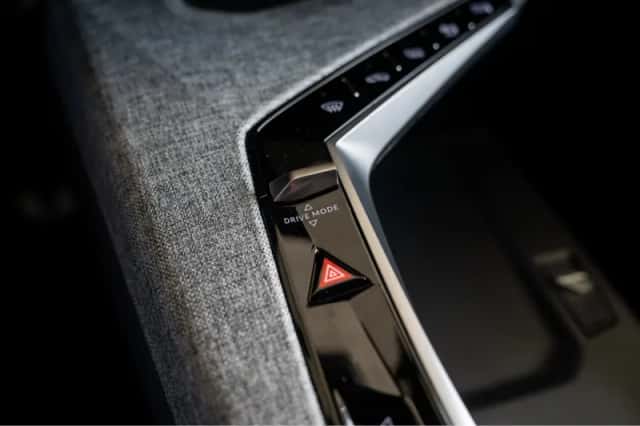 Peugeot 3008 (2025) thumbnail 32