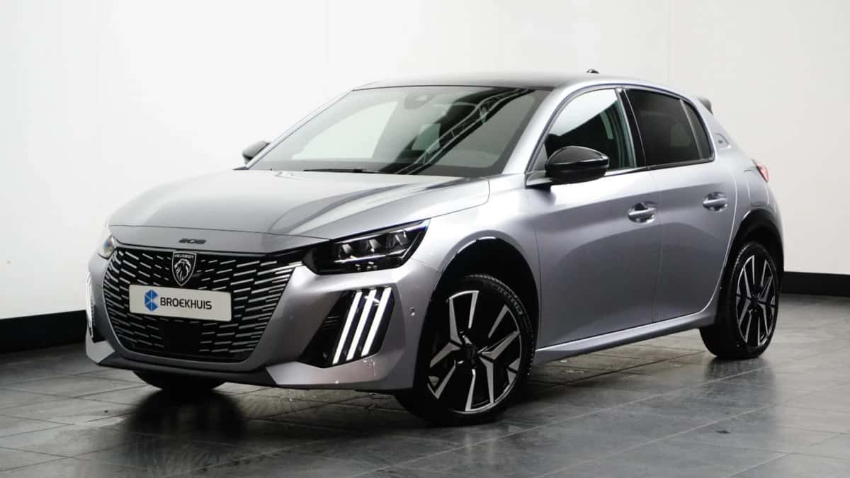 Peugeot 208 (2024) — foto 1
