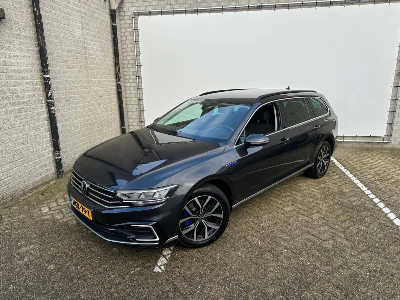 Volkswagen Passat (2020) — foto 1