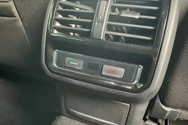 Volkswagen Passat (2020) thumbnail 15