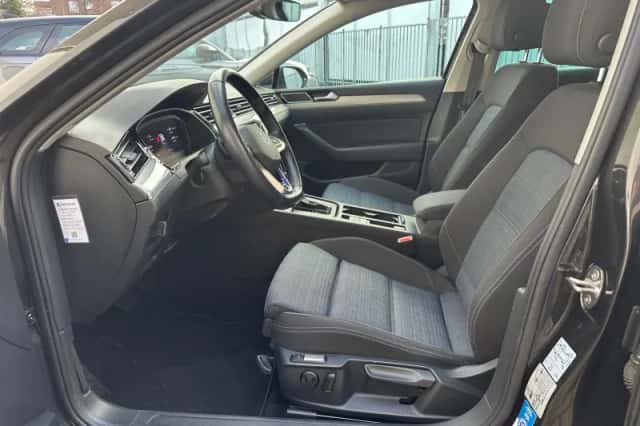 Volkswagen Passat (2020) thumbnail 18