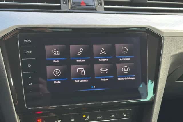 Volkswagen Passat (2020) thumbnail 28