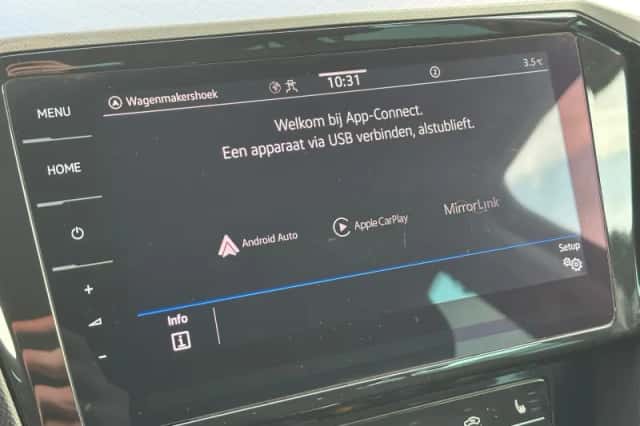 Volkswagen Passat (2020) thumbnail 35