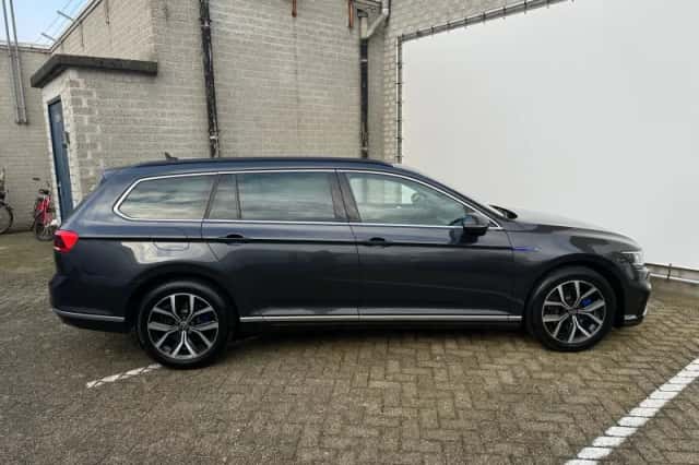 Volkswagen Passat (2020) thumbnail 10