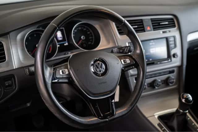 Volkswagen Golf (2017) thumbnail 11