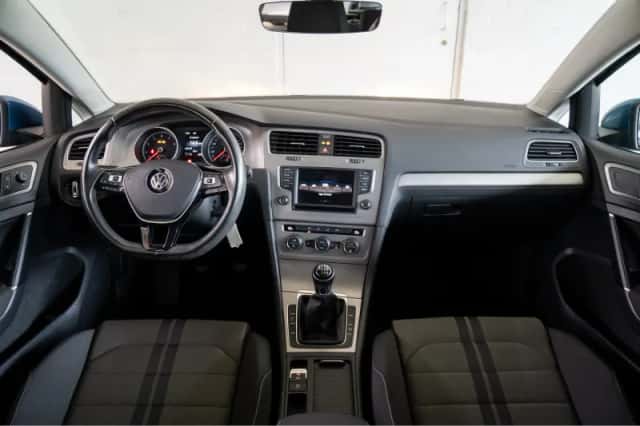 Volkswagen Golf (2017) thumbnail 12