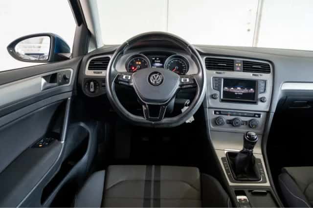 Volkswagen Golf (2017) thumbnail 13