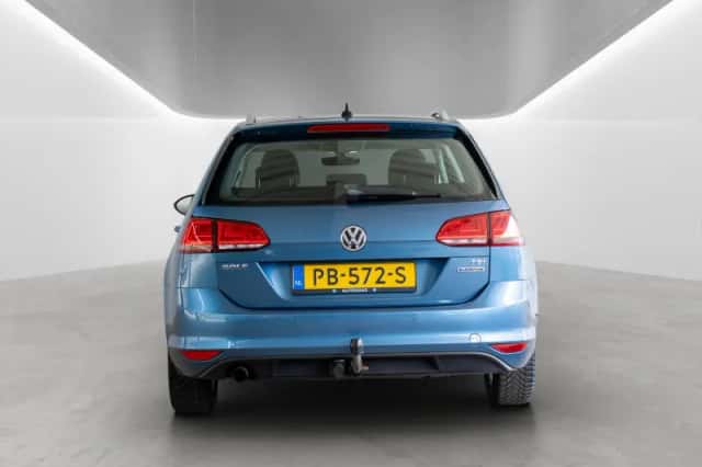 Volkswagen Golf (2017) thumbnail 7