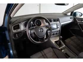 Volkswagen Golf (2017) thumbnail 10