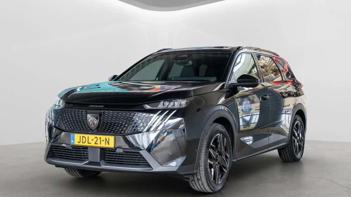 Peugeot 5008 (2025) — foto 1