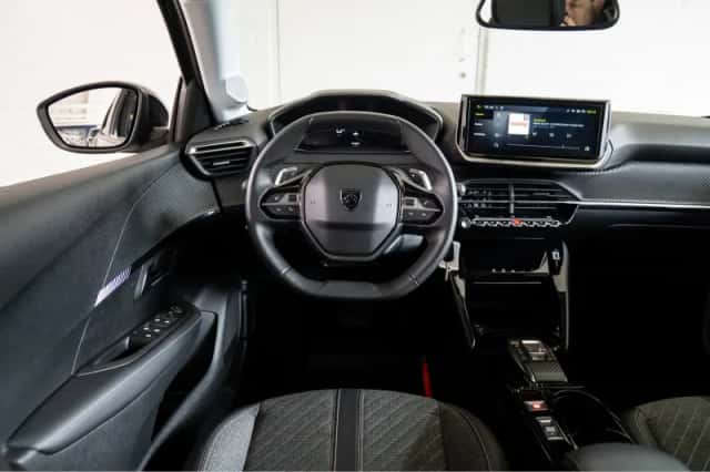 Peugeot 208 (2024) thumbnail 11
