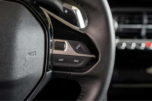 Peugeot 208 (2024) thumbnail 17